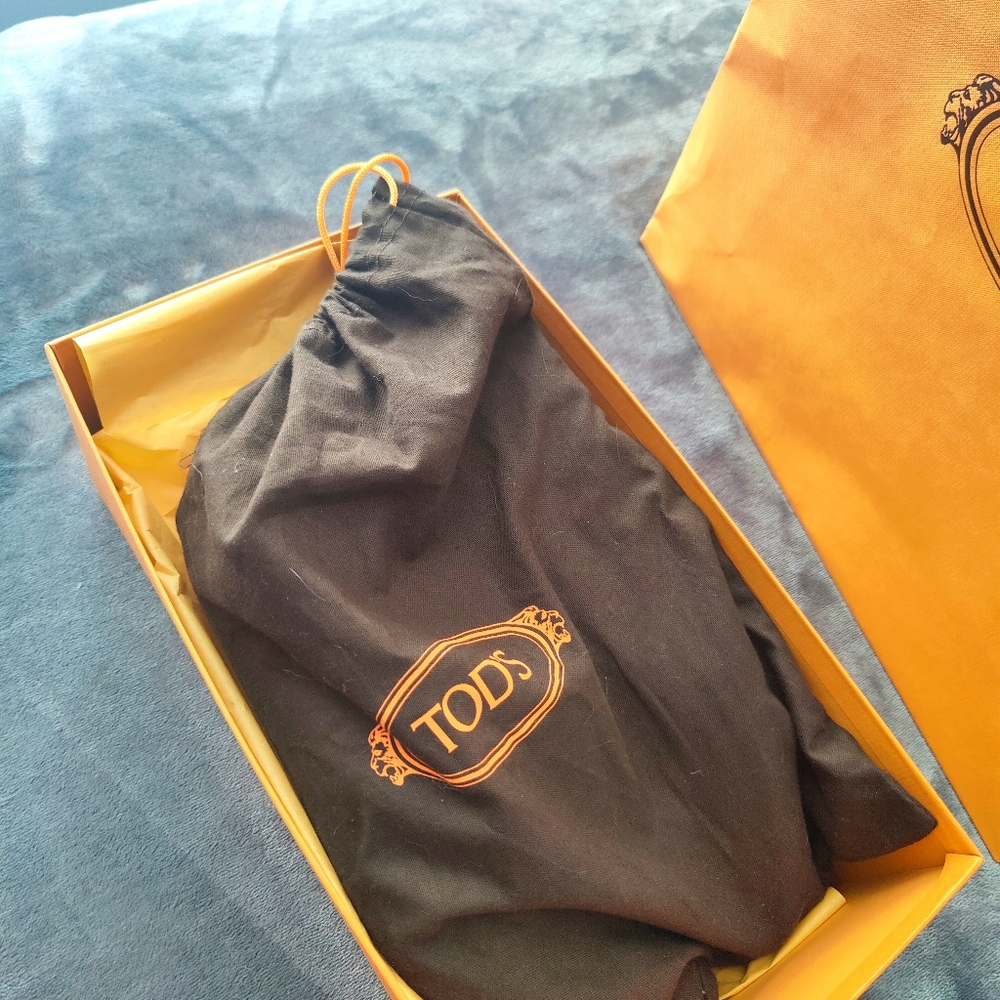 TOD'S Mens Blue nubuck leather moccasins - Picture 3 of 6